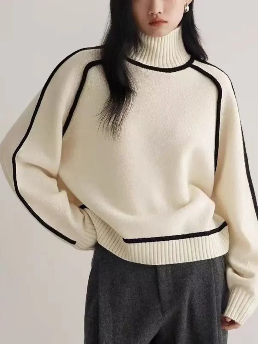 DONNA | TURTLENECK SWEATER