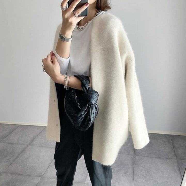 CHLOE - ELEGANT CASHMERE CARDIGAN